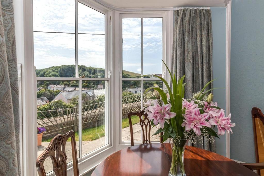 Pendyffryn Manor Bed & Breakfast Little Haven Exterior foto