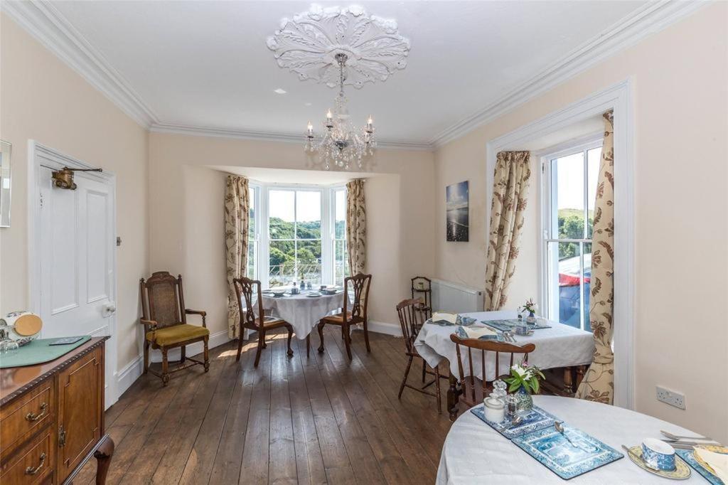Pendyffryn Manor Bed & Breakfast Little Haven Exterior foto
